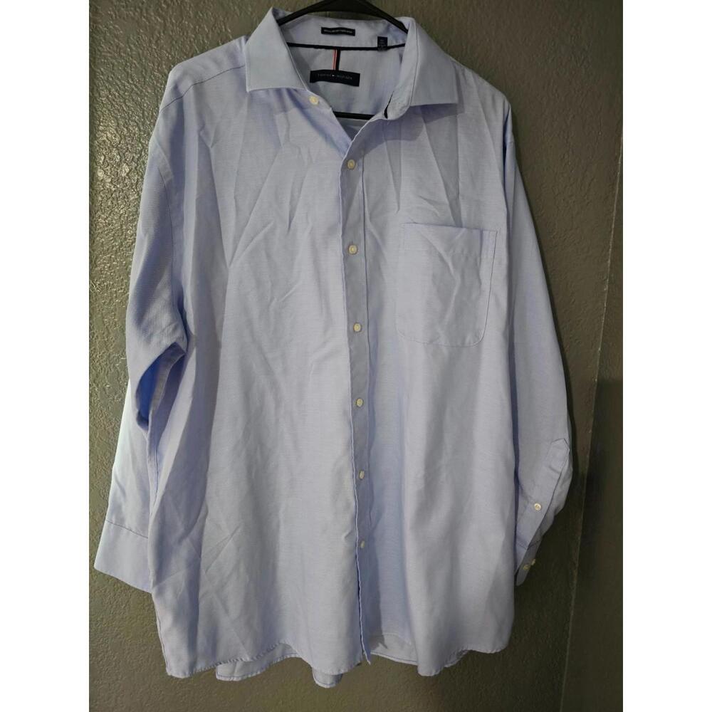 Men's Tommy Hilfiger Dressy Button Up Shirt Size XL 17-17 1/2 32-33 Regular Fit